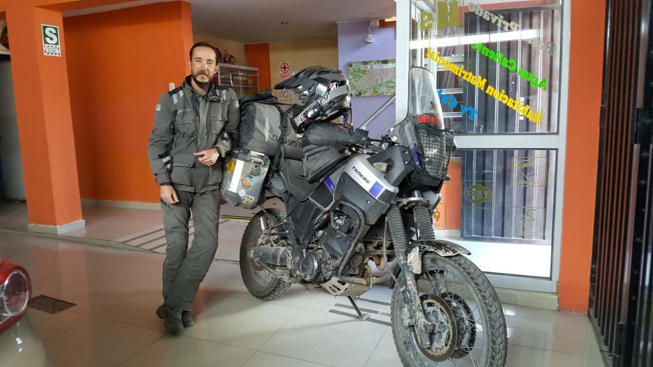 Hostal Los Pinos Huancayo Εξωτερικό φωτογραφία