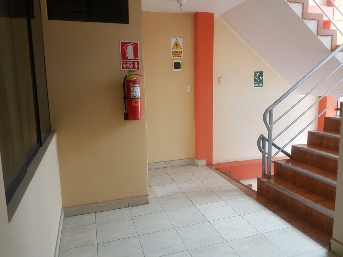 Hostal Los Pinos Huancayo Εξωτερικό φωτογραφία
